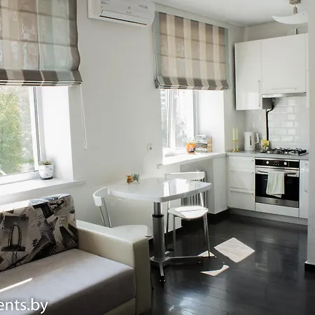 Apartment On Pobedy Square Minsk
