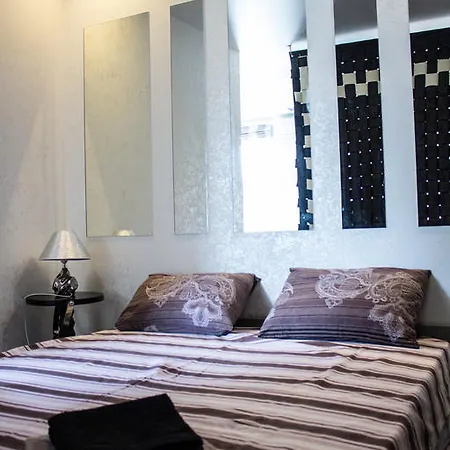 Apartment On Pobedy Square Minsk